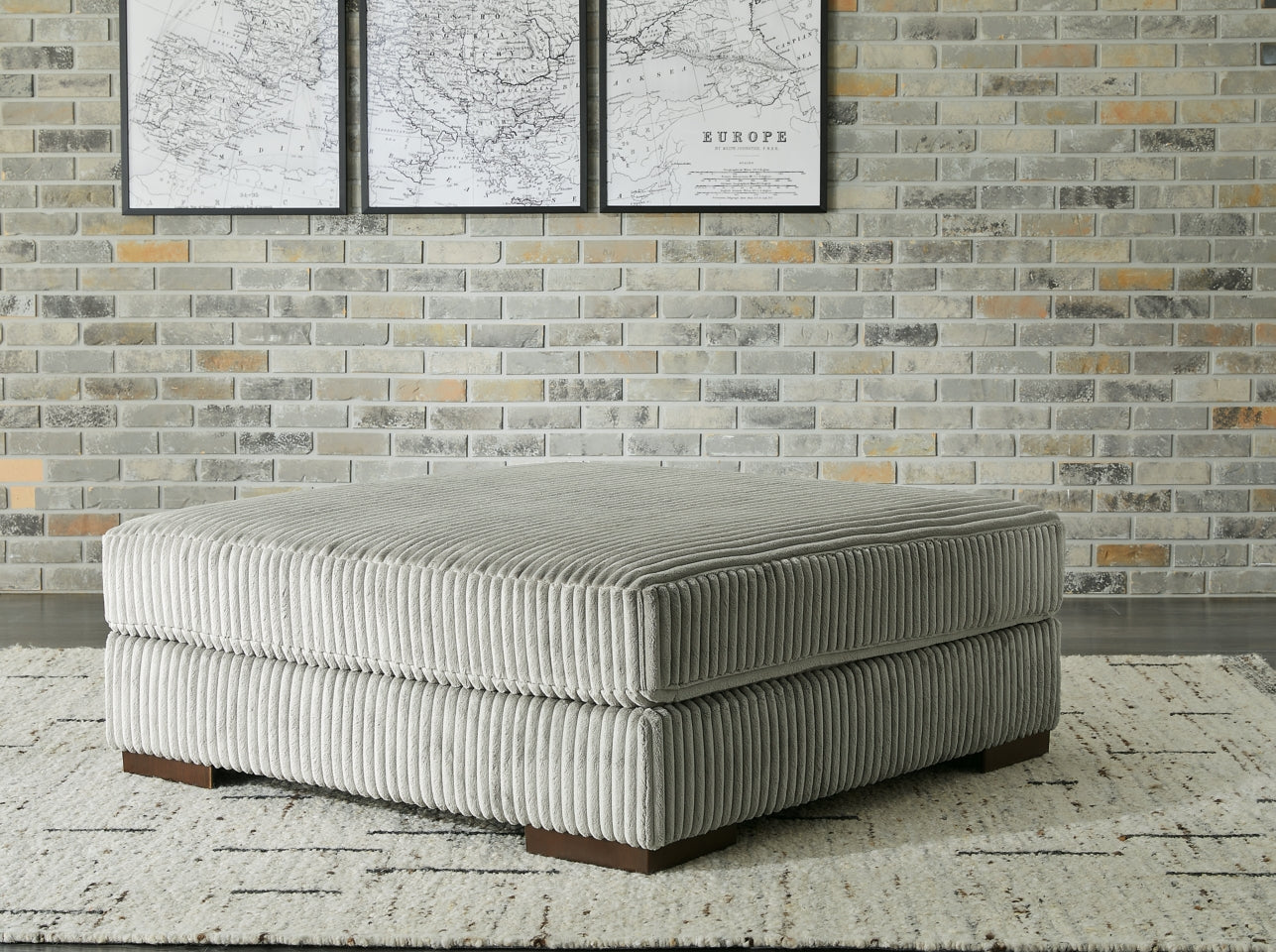 Lindyn 2-Piece Sectional with Ottoman - PKG014508 - furniture place usa