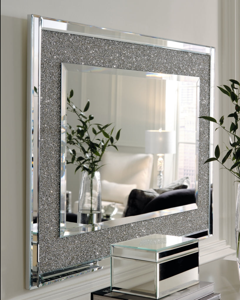 Kingsleigh Accent Mirror - furniture place usa