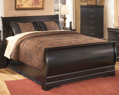 Huey Vineyard Queen Sleigh Bed - furniture place usa