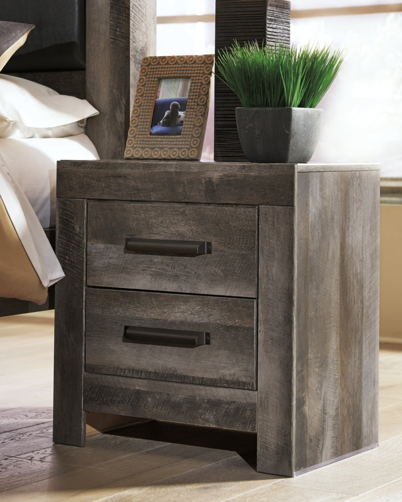 Wynnlow Queen Panel Bed with 2 Nightstands - furniture place usa