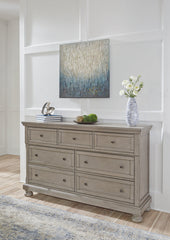 Lettner Dresser - furniture place usa