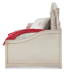 Realyn Twin Daybed with 1 Large Storage Drawer - furniture place usa