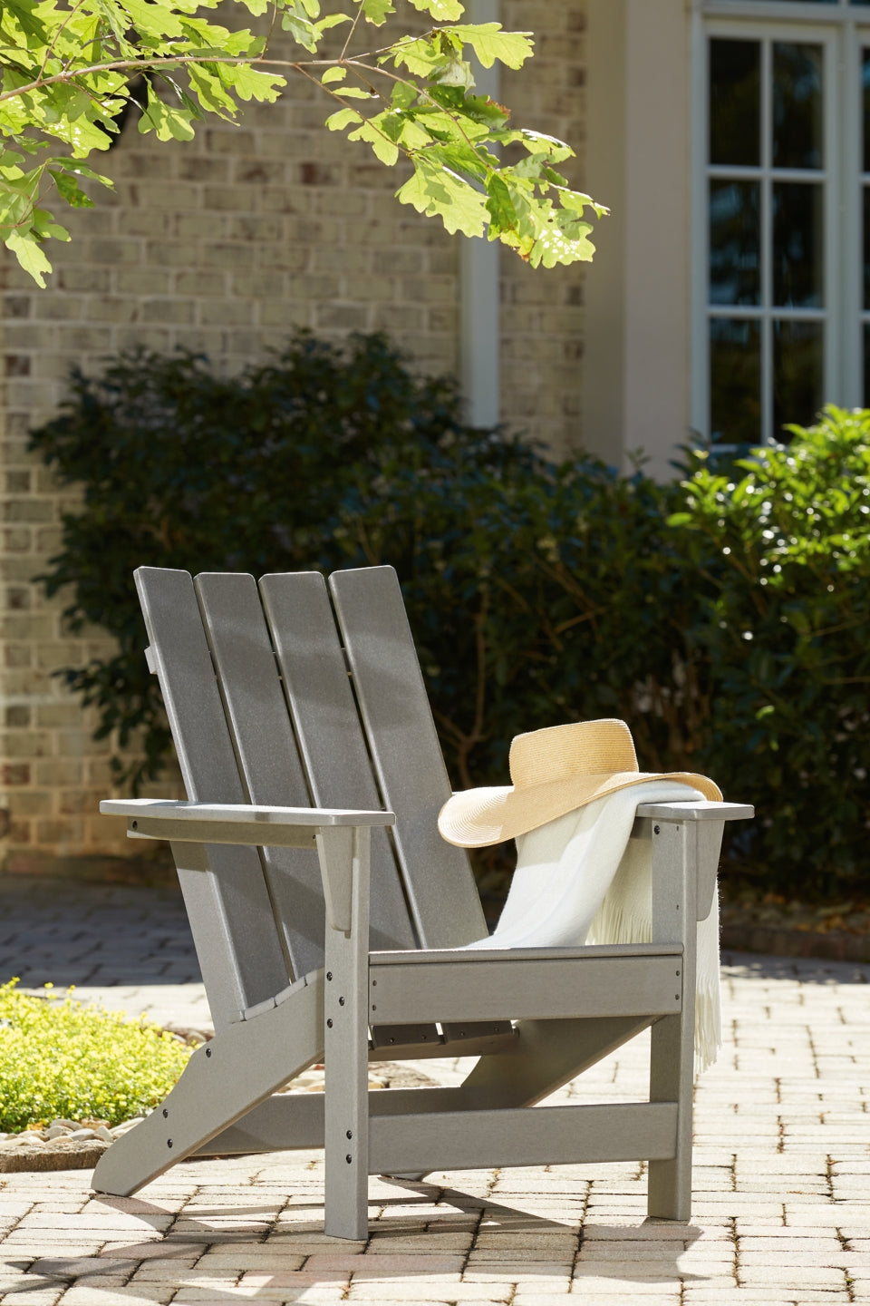 Visola Outdoor Chair with End Table - furniture place usa