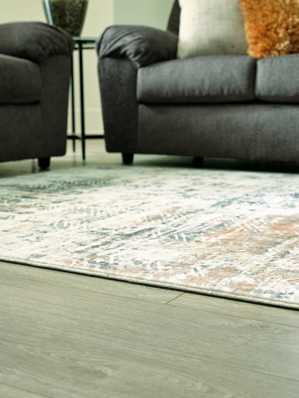 Redlings 5' x 7' Rug - furniture place usa