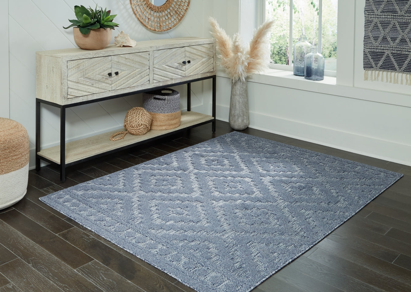 Finnwell 5'3" x 7' Rug - furniture place usa