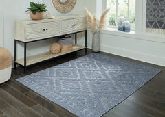 Finnwell 5'3" x 7' Rug - furniture place usa