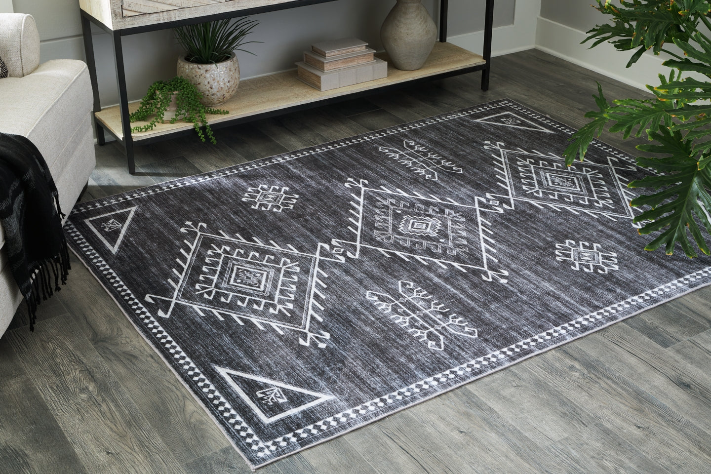Arloman 5' x 7' Rug - furniture place usa