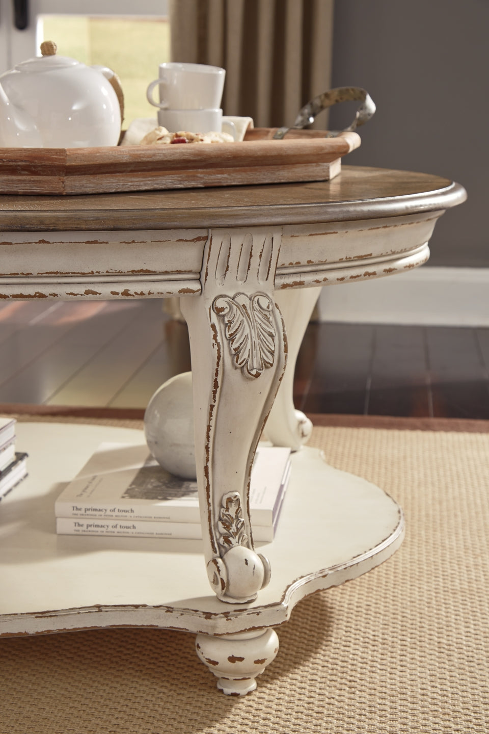 Realyn Coffee Table with 2 End Tables - PKG008585 - furniture place usa