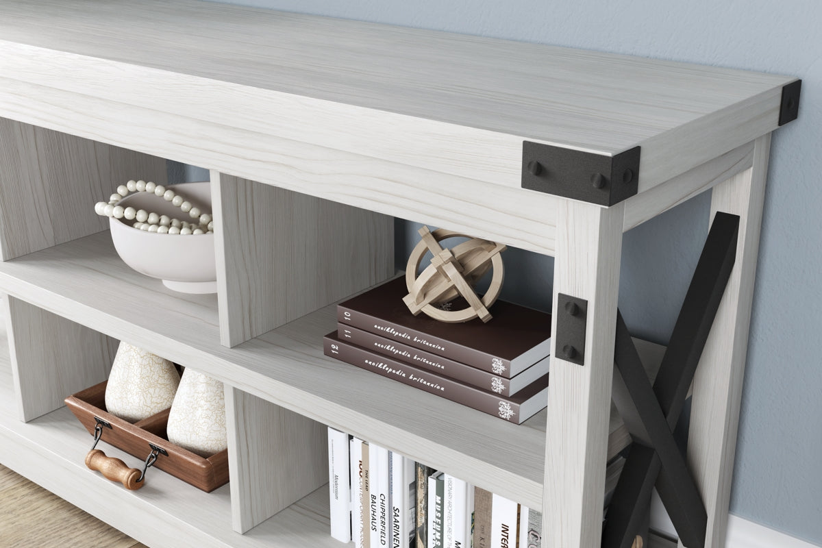 Bayflynn TV Stand - furniture place usa