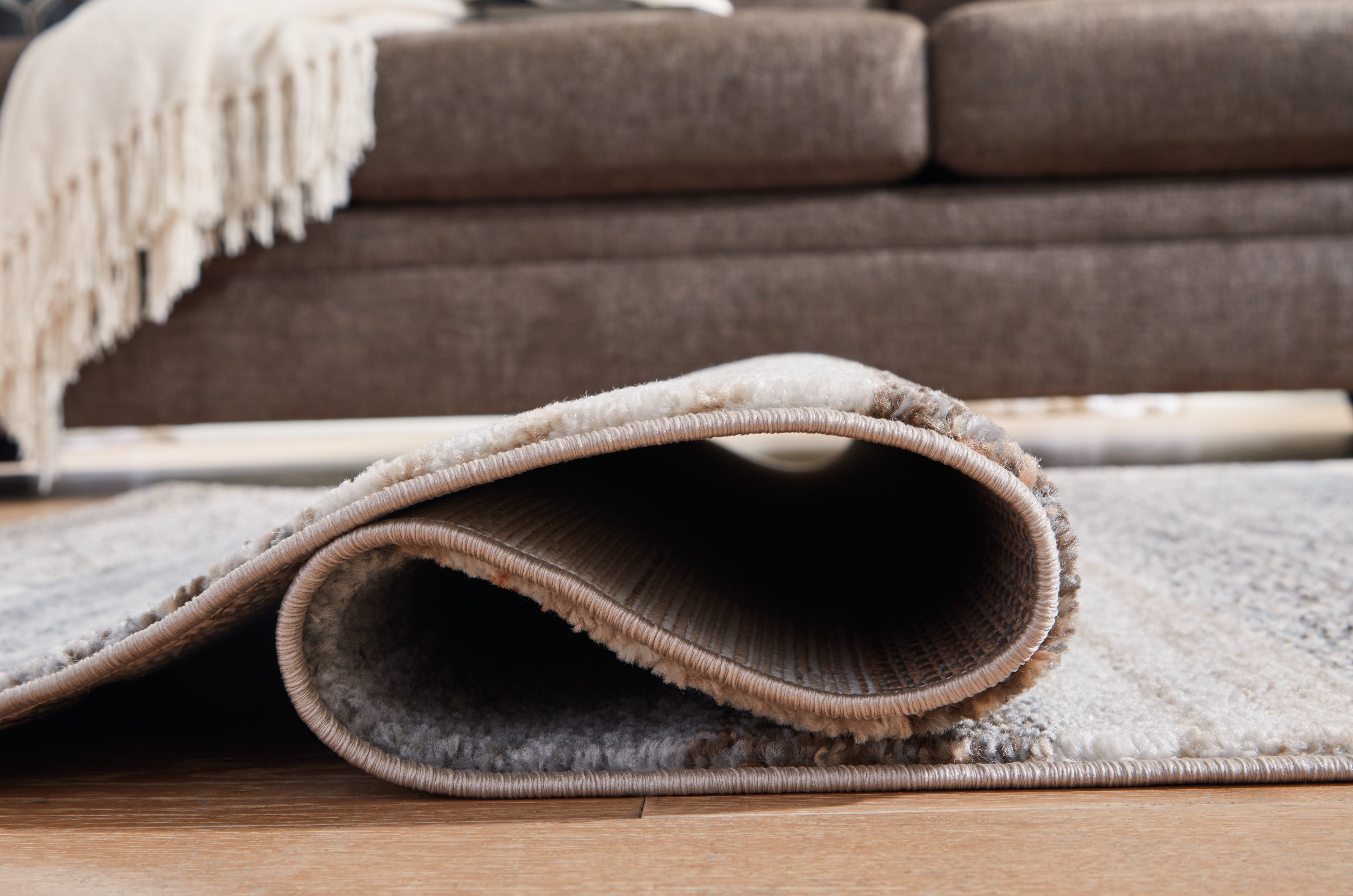 Sethburn 5' x 7' Rug