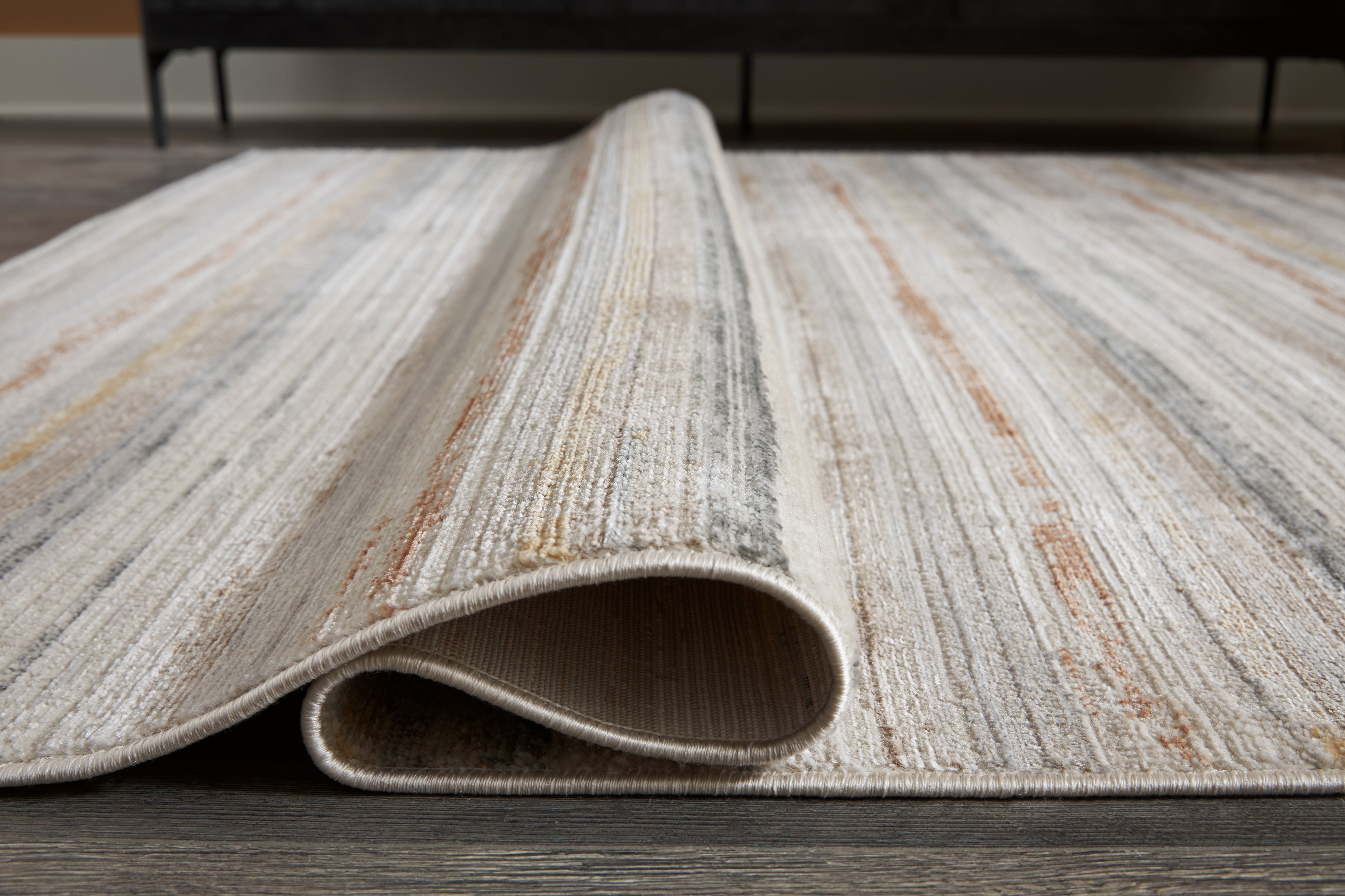 Artney 5' x 7' Rug