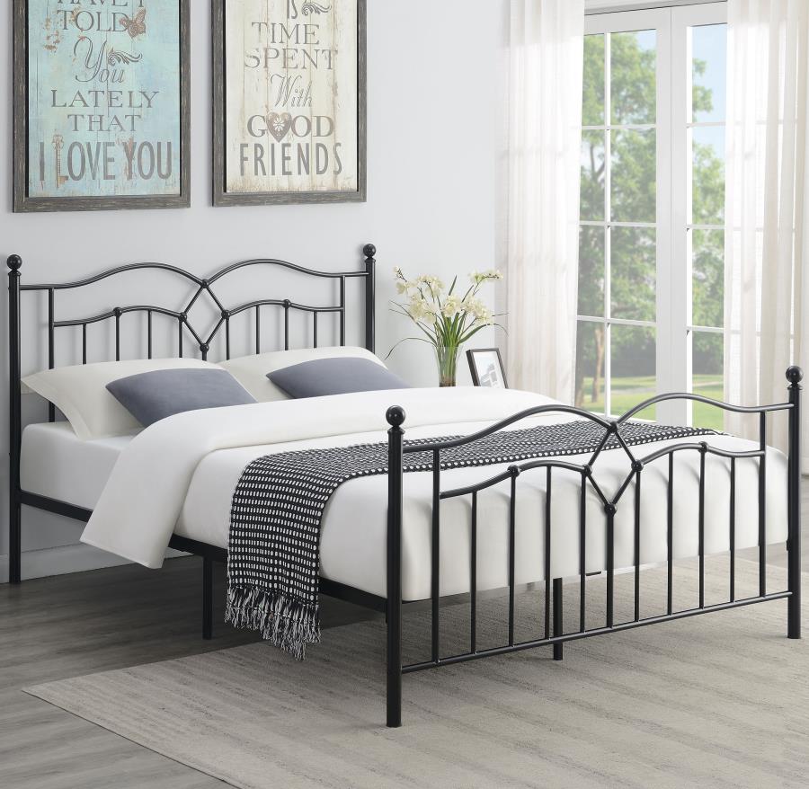Klossen Black Queen Bed - furniture place usa