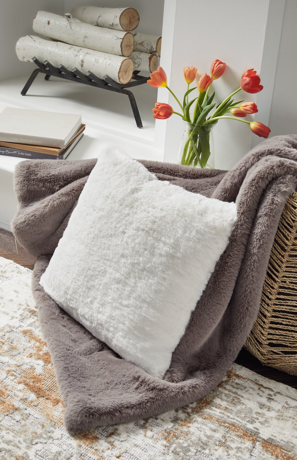 Gariland Pillow (Set of 4) - furniture place usa