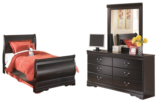 Huey Vineyard Full Sleigh Bed with Dresser and Mirror - furniture place usa