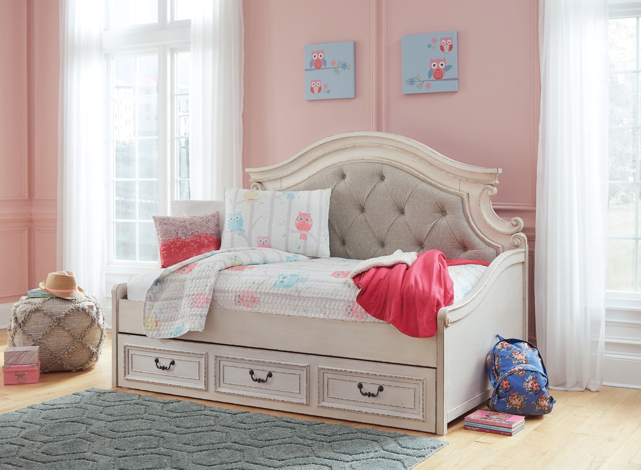 Realyn Twin Daybed with 1 Large Storage Drawer - furniture place usa