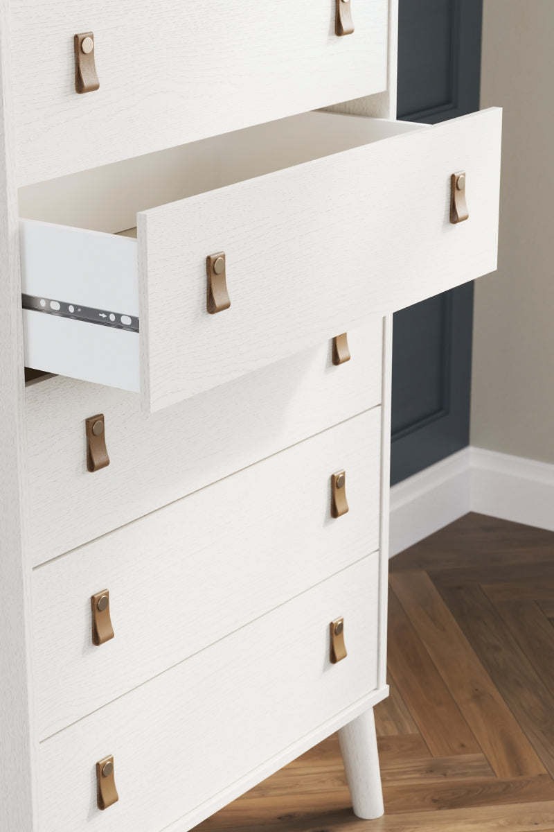 Aprilyn Queen Panel Bed with Dresser and Chest - furniture place usa