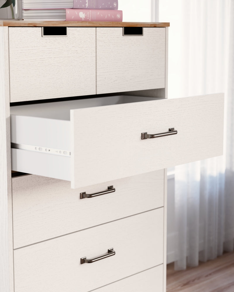 Vaibryn Chest of Drawers - furniture place usa