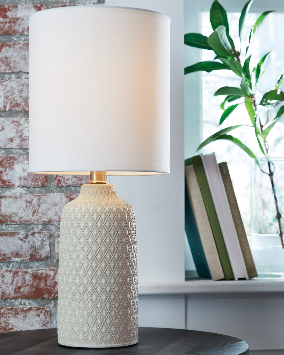 Donnford Table Lamp - furniture place usa