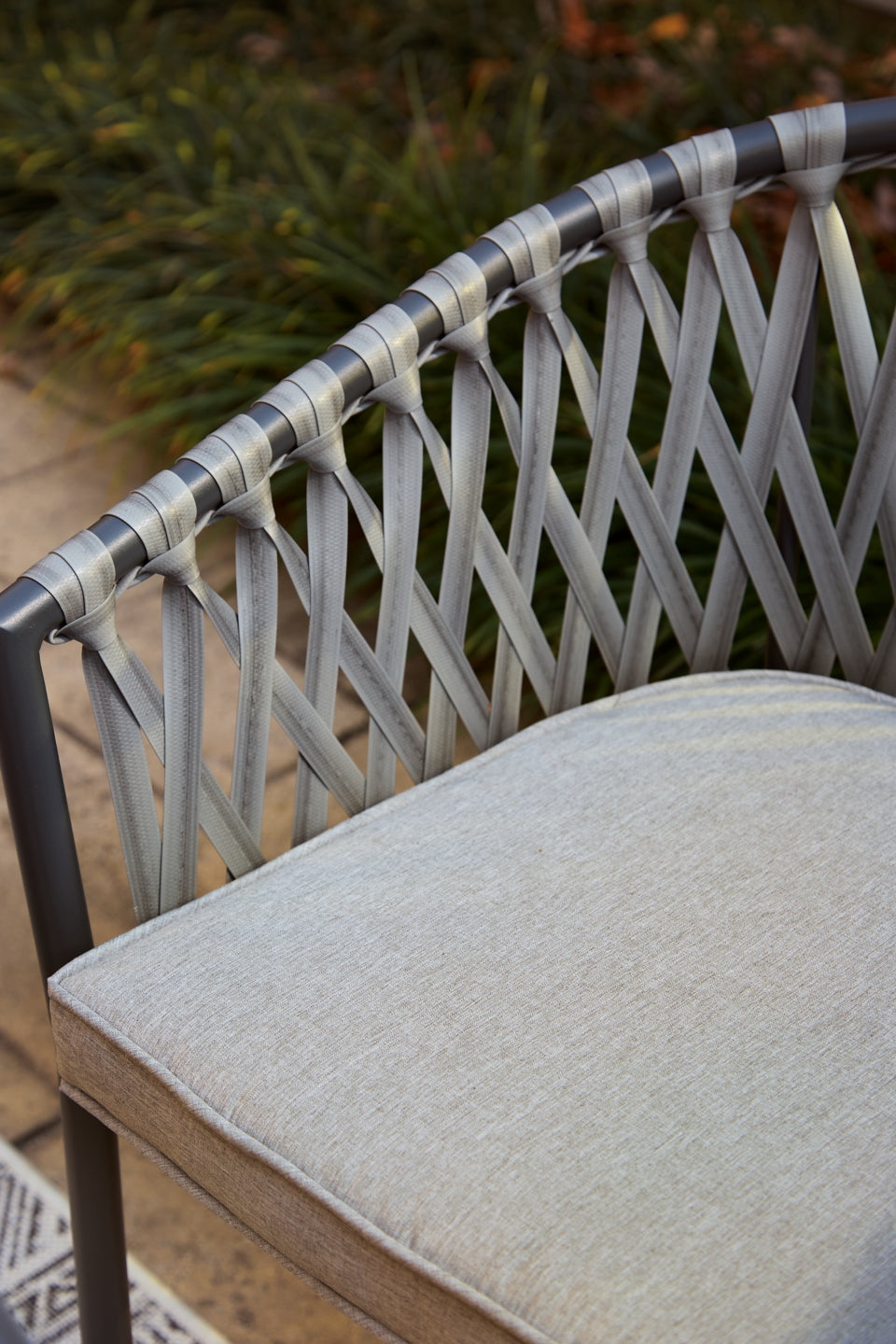 Palm Bliss Outdoor Dining Table and 4 Chairs - furniture place usa