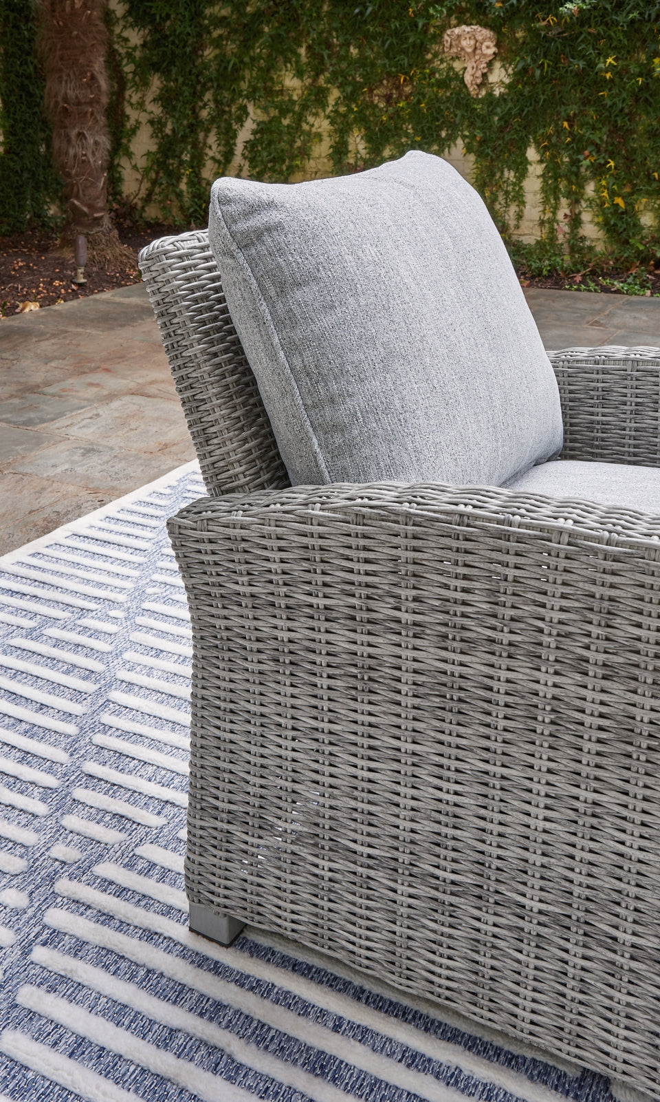 Naples Beach Lounge Chair with Cushion - furniture place usa