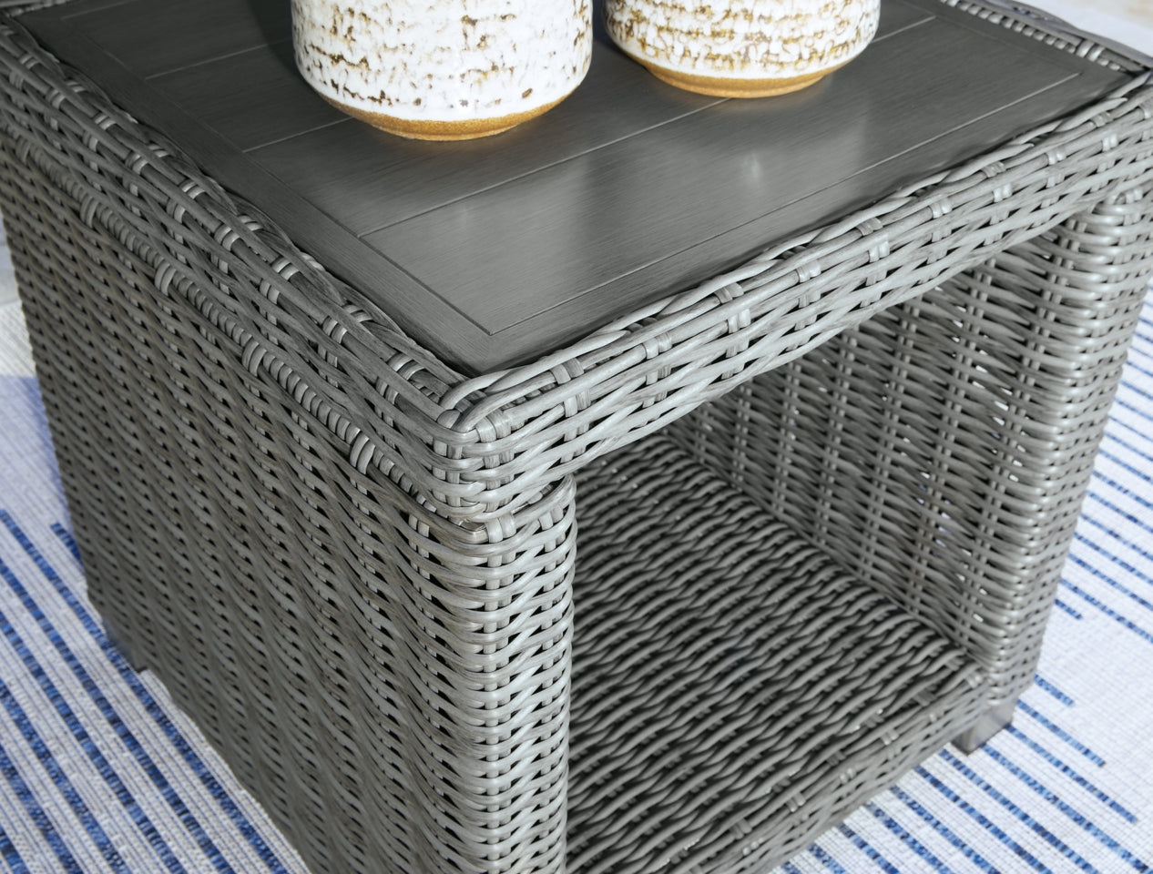 Elite Park Outdoor End Table - furniture place usa