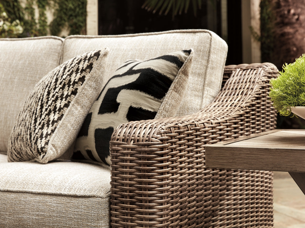 Beachcroft 5-Piece Outdoor Sectional with Coffee Table - furniture place usa