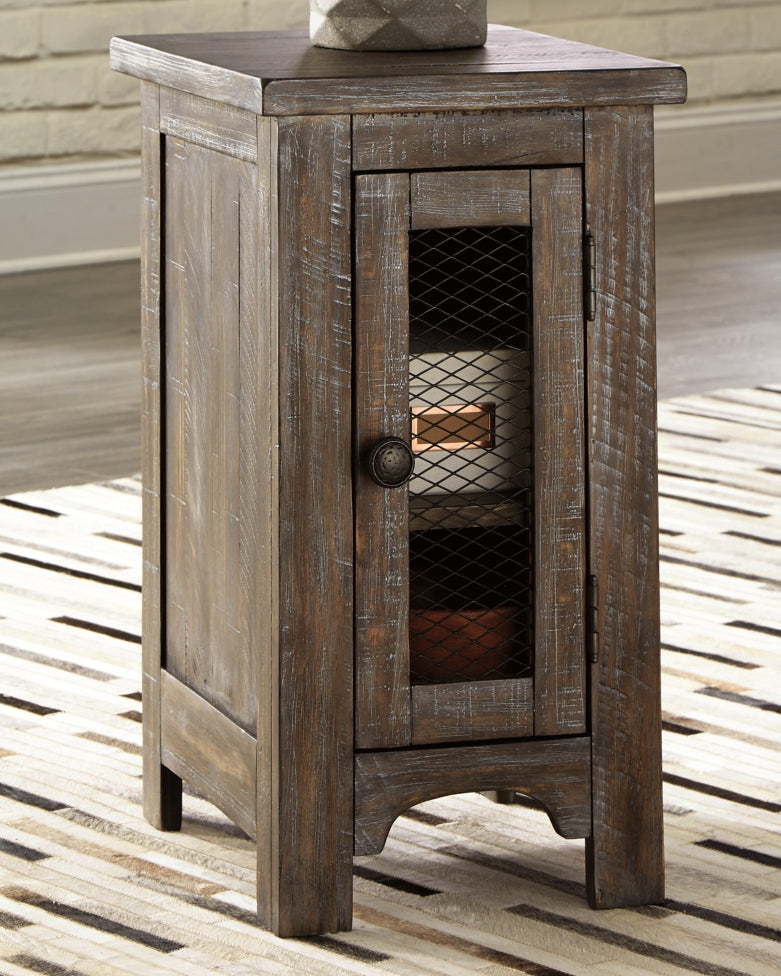 Danell Ridge 2 End Tables - PKG008455 - furniture place usa