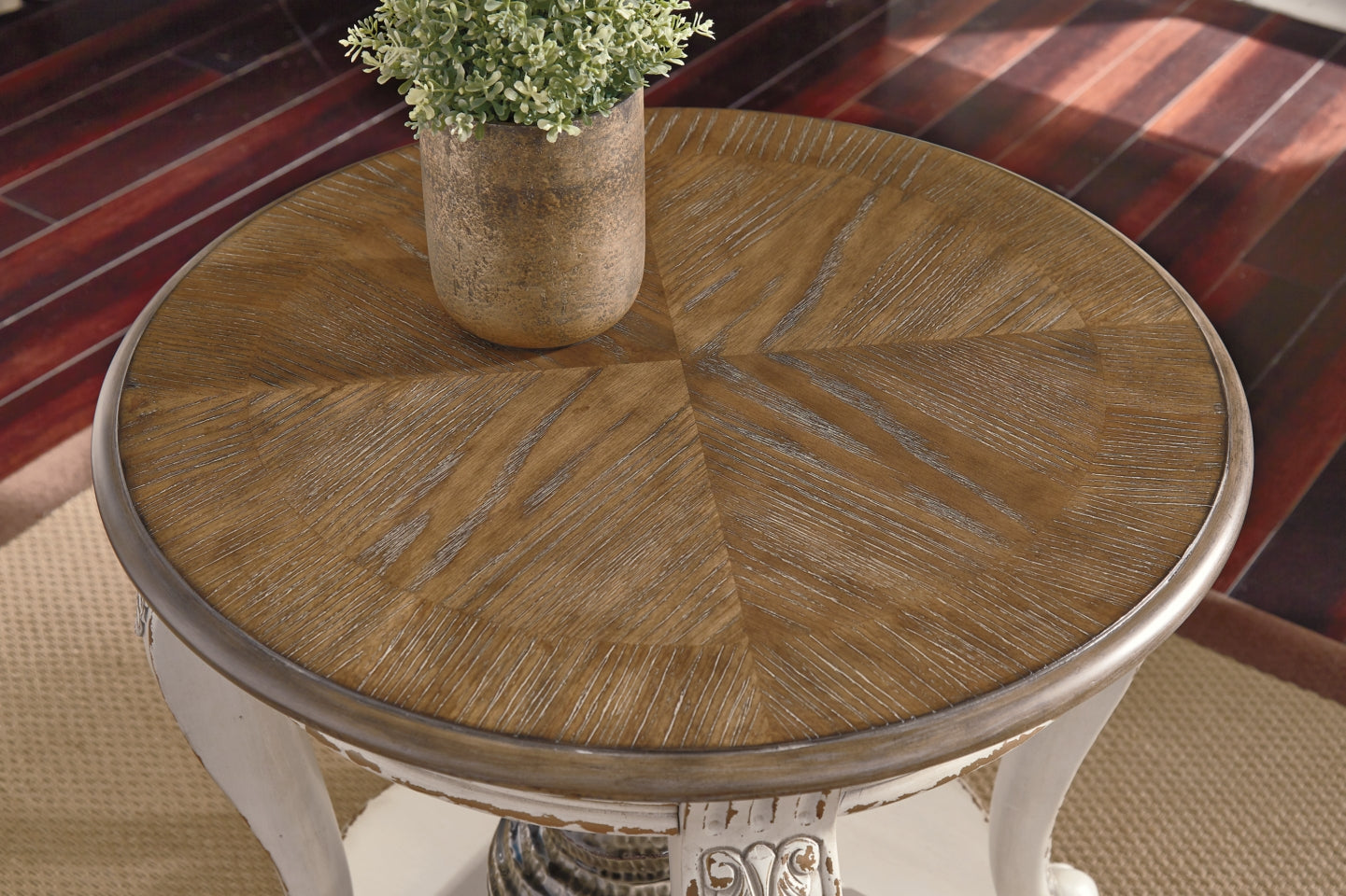 Realyn Coffee Table with 2 End Tables - PKG008591 - furniture place usa