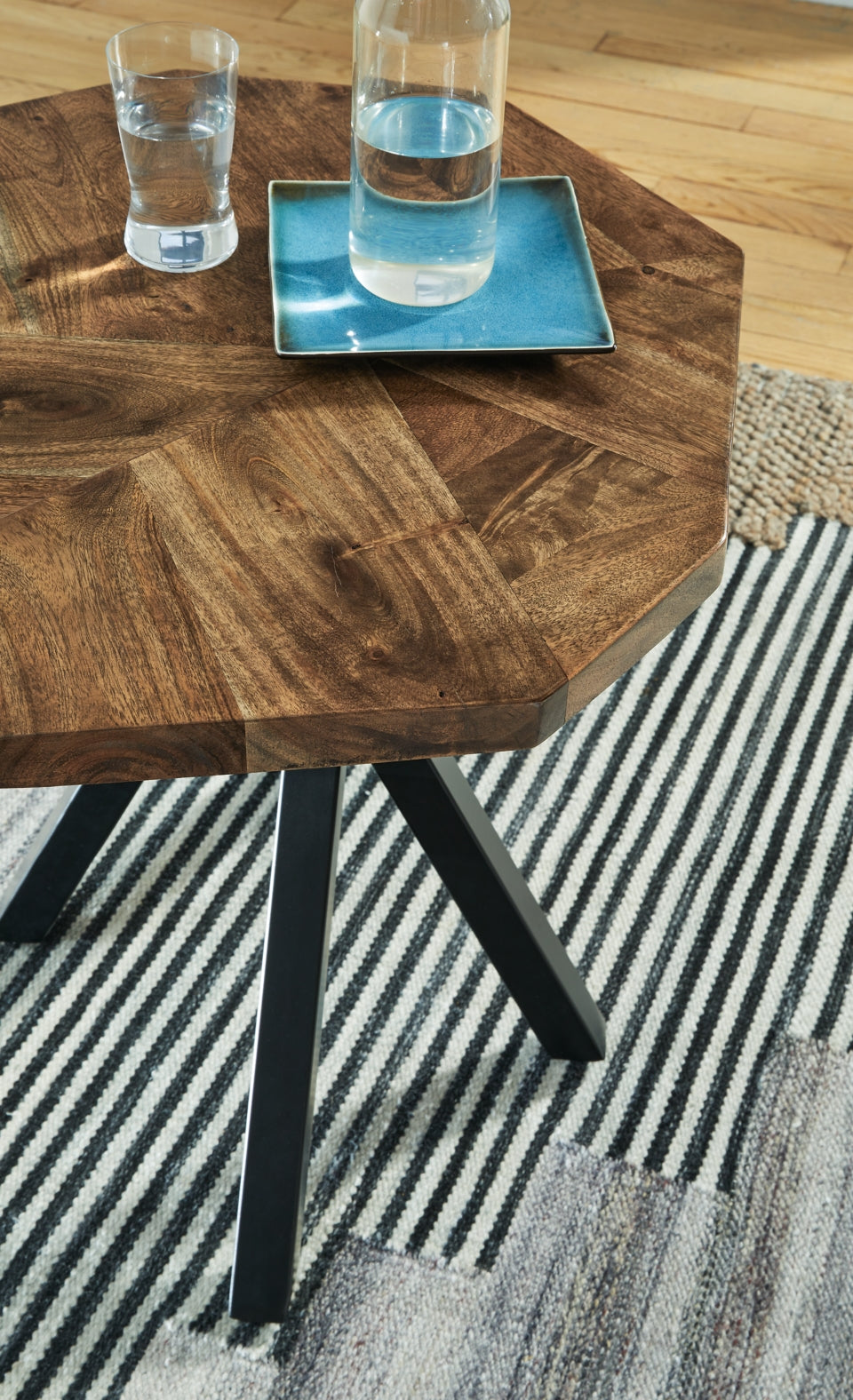 Haileeton Coffee Table with 2 End Tables - furniture place usa