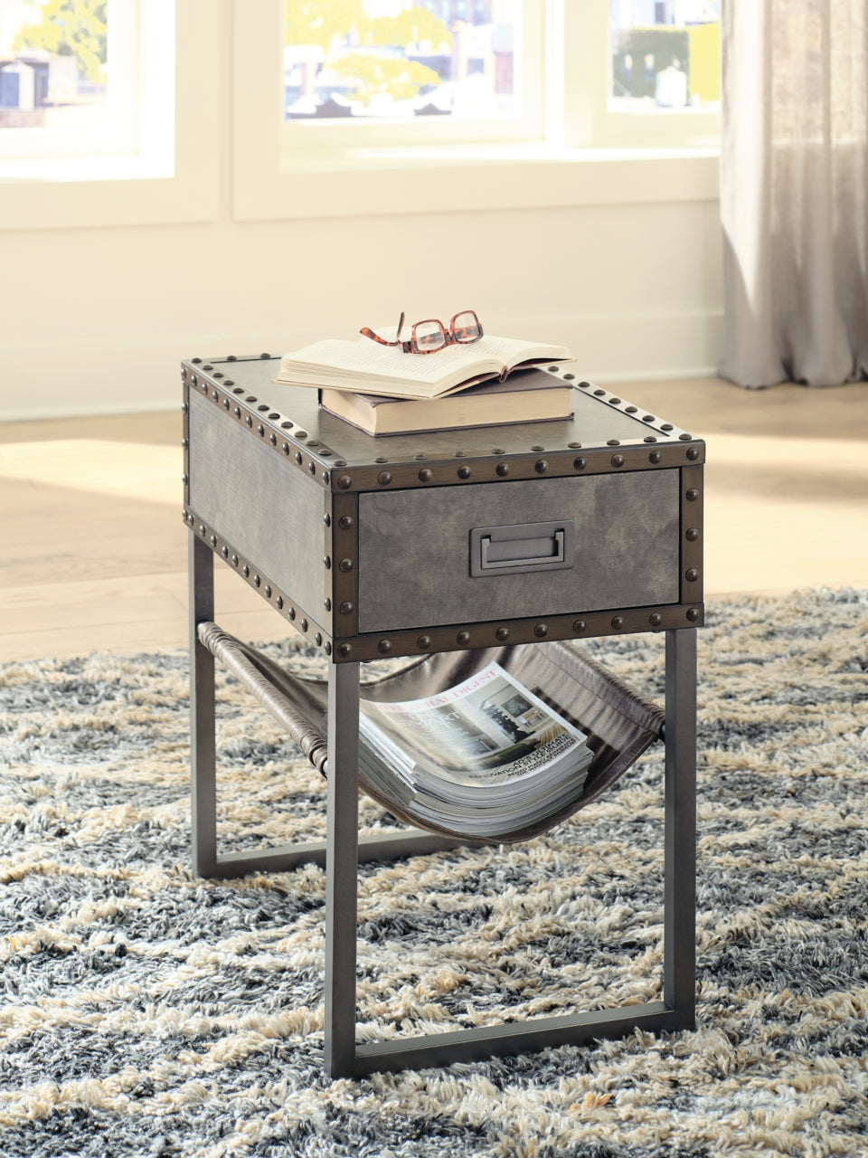 Derrylin Chairside End Table - furniture place usa